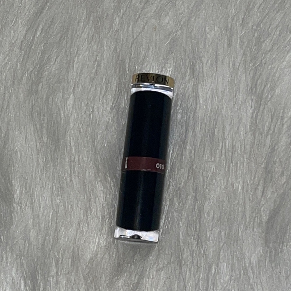 Revlon NEW SHINE 010 Chocolate Luster